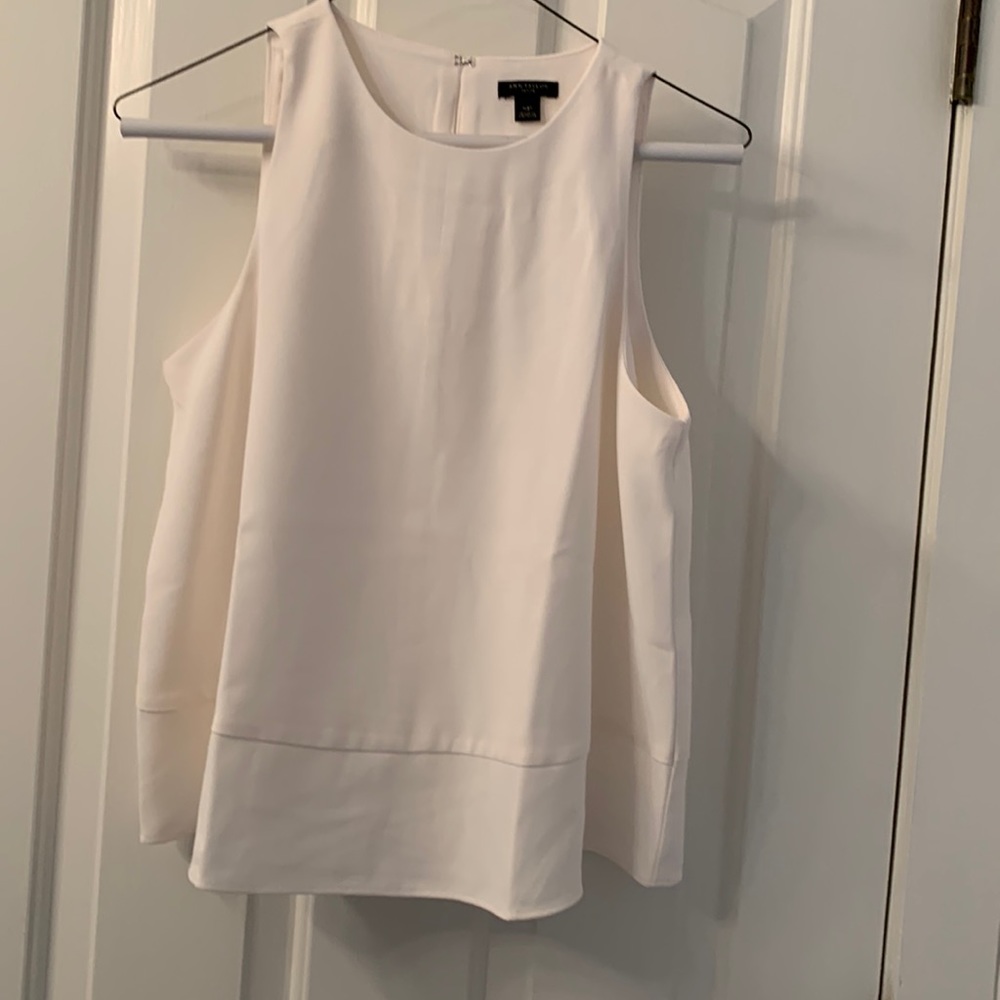 Ann Taylor white shell